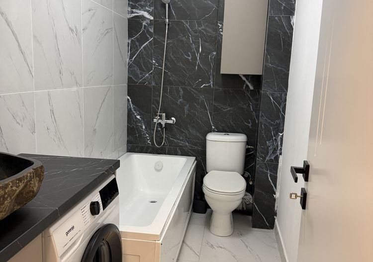 Apartament 2 camere de închiriat Apărătorii Patriei Centrală proprie - Poză 8