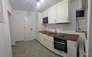 Garsoniera in centrul istoric, Brașov - Poză 6