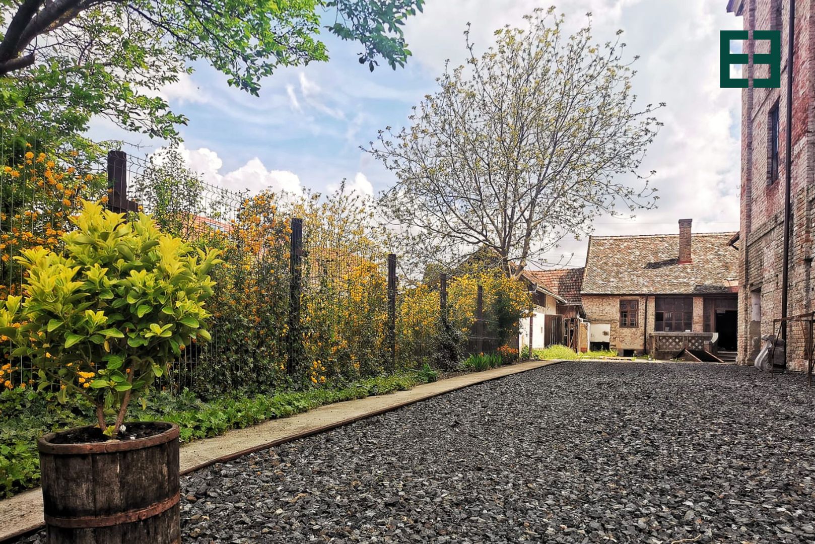 DE ÎNCHIRIAT - Spațiu comercial cu destinații multiple - Nădlac - Poză 6