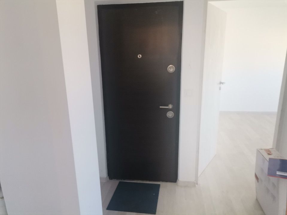 Vanzare apartament decomandat, renovat total, liber, Mioveni - Poză 9