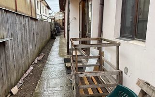 Spațiu de închiriat în Vilă - 2 camere+birou+curte în Campina - Poză 15