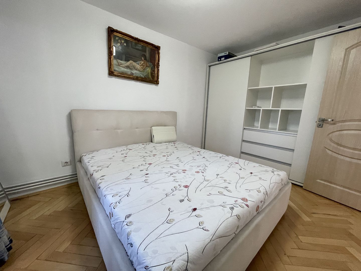 Apartament cu patru camere si garaj in zona Aradului - Poză 11
