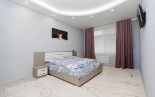 Chirie, apartament, 2 camere, str-la 31 August 1989, Centru - Poză 1