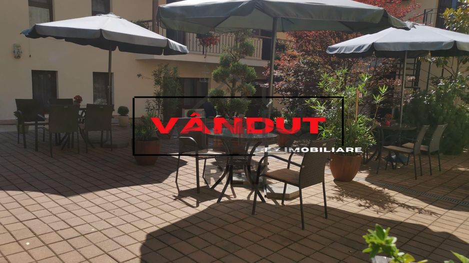 Vila de vanzare in zona Centrala/Orasul de jos - Poză 1