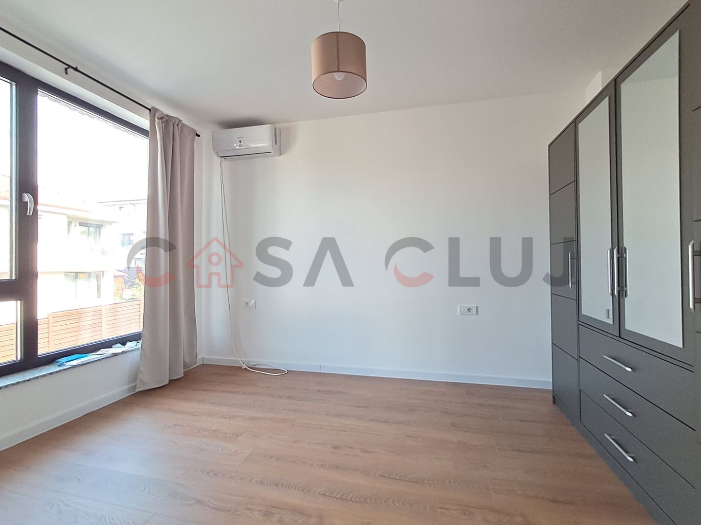 Duplex  5 camere La Cheie in Europa!! - Poză 12