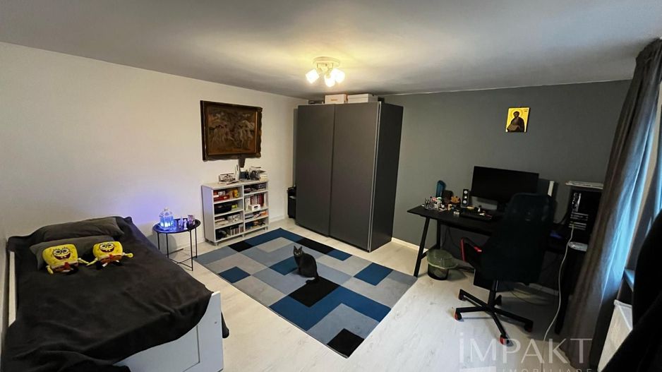 Casa frumoasa de vanzare la curte comuna, zona Centrala! - Poză 5