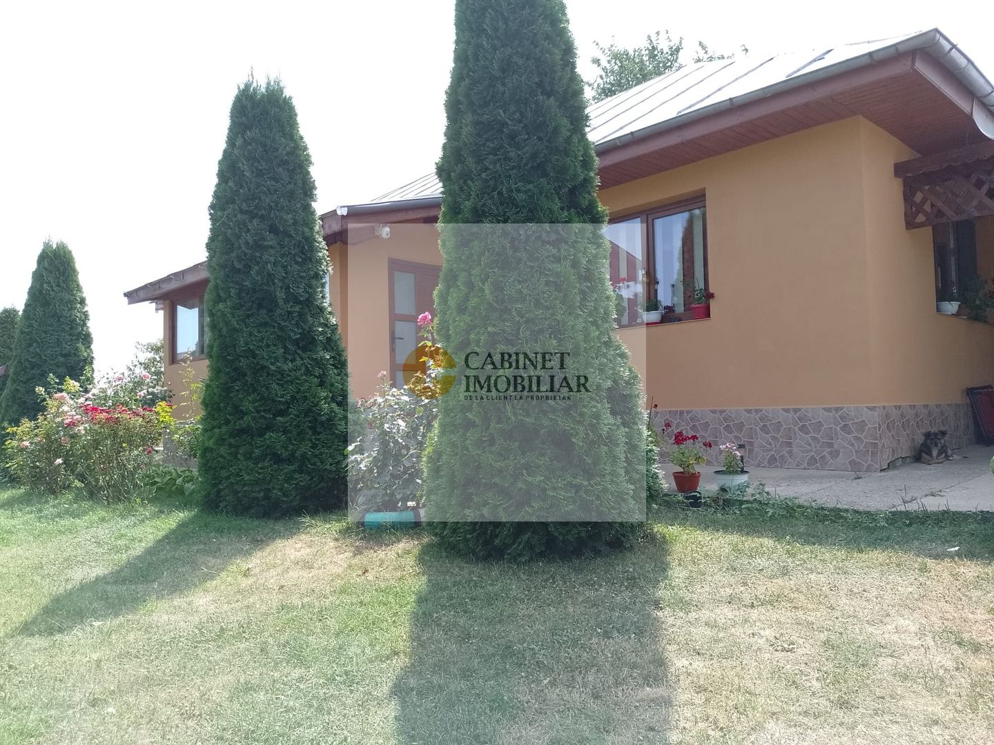 Casă de vacanță modernă cu teren generos –15min de Tecuci - Poză 1