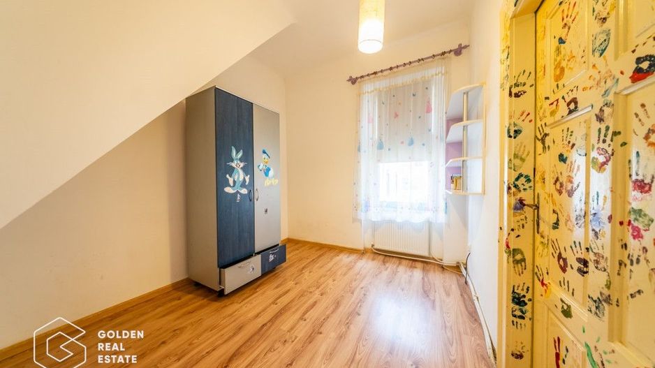 Rar pe piata! 2 apartamente singure in curte, fatada renovata, zona Teatru - Poză 11