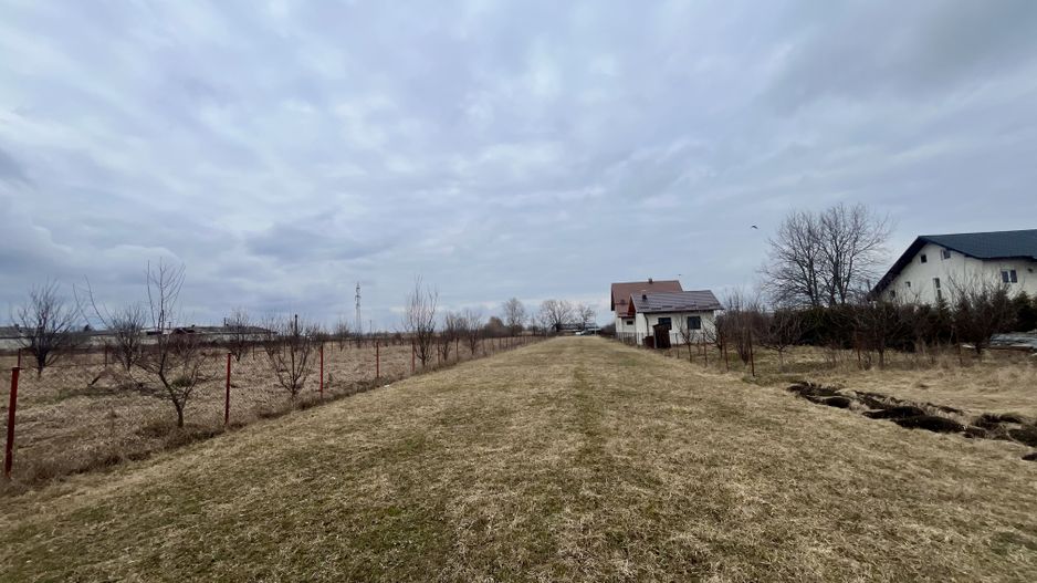 Teren Intravilan 2020 MP | Zonă Linistita | Radauti - Poză 1