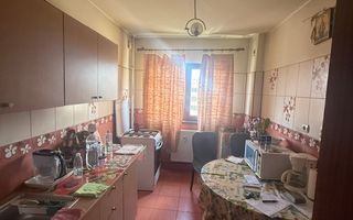DE INCHIRIAT APARTAMENT 3 CAMERE SEBASTIAN - Poză 1