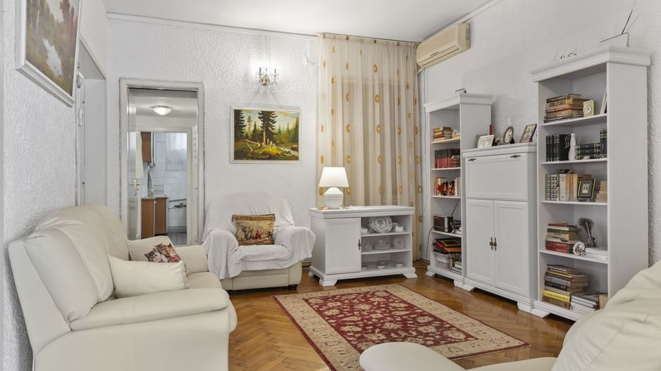 Vând apartament lux - Poză 2