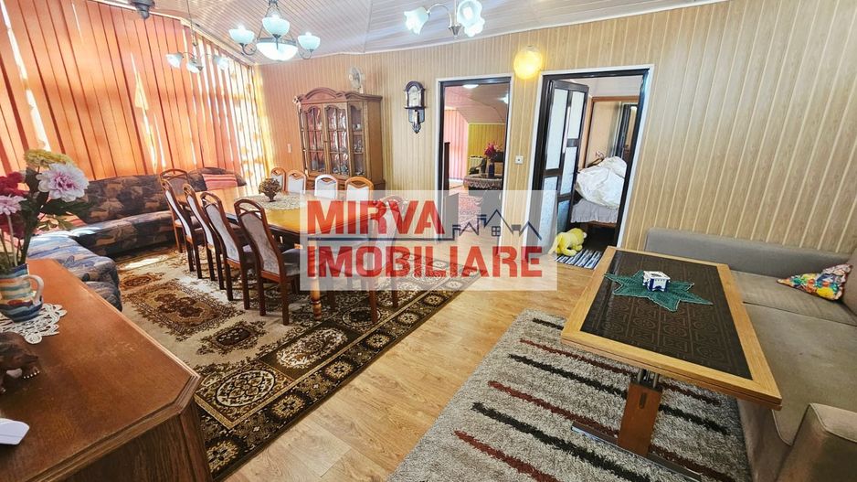 🏡 Casă spațioasă cu 9 camere în Strejnicu – pentru locuință, birouri - Poză 58
