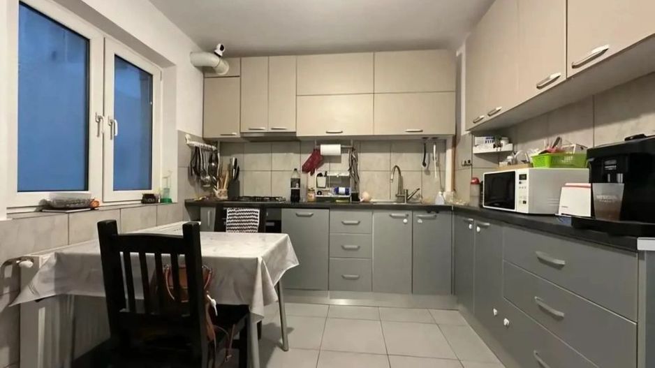 De Vanzare Apartament 3 camere Raul Doamnei-Drumul Taberei - Poză 4