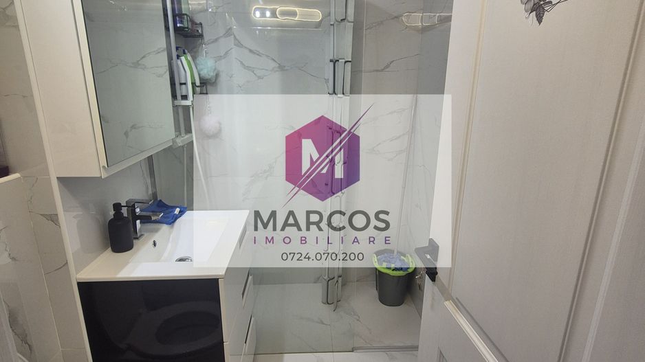 Vand apartament 3 camere Micro 2 - Poză 3
