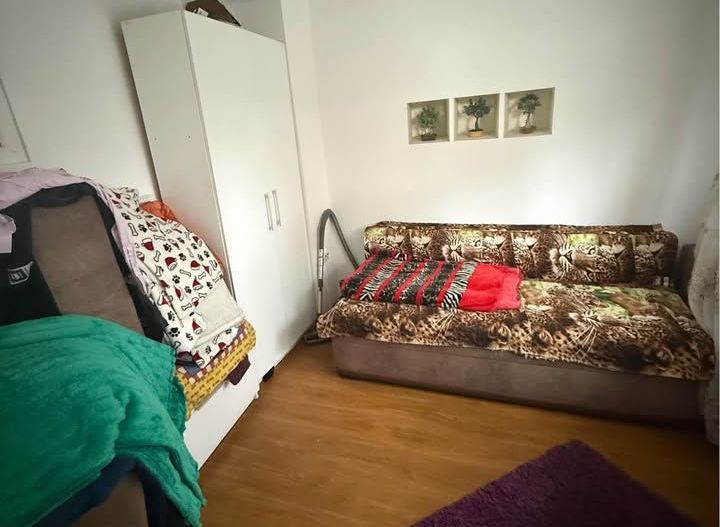 Apartament 4 camere, decomandat in Cetate - Poză 4