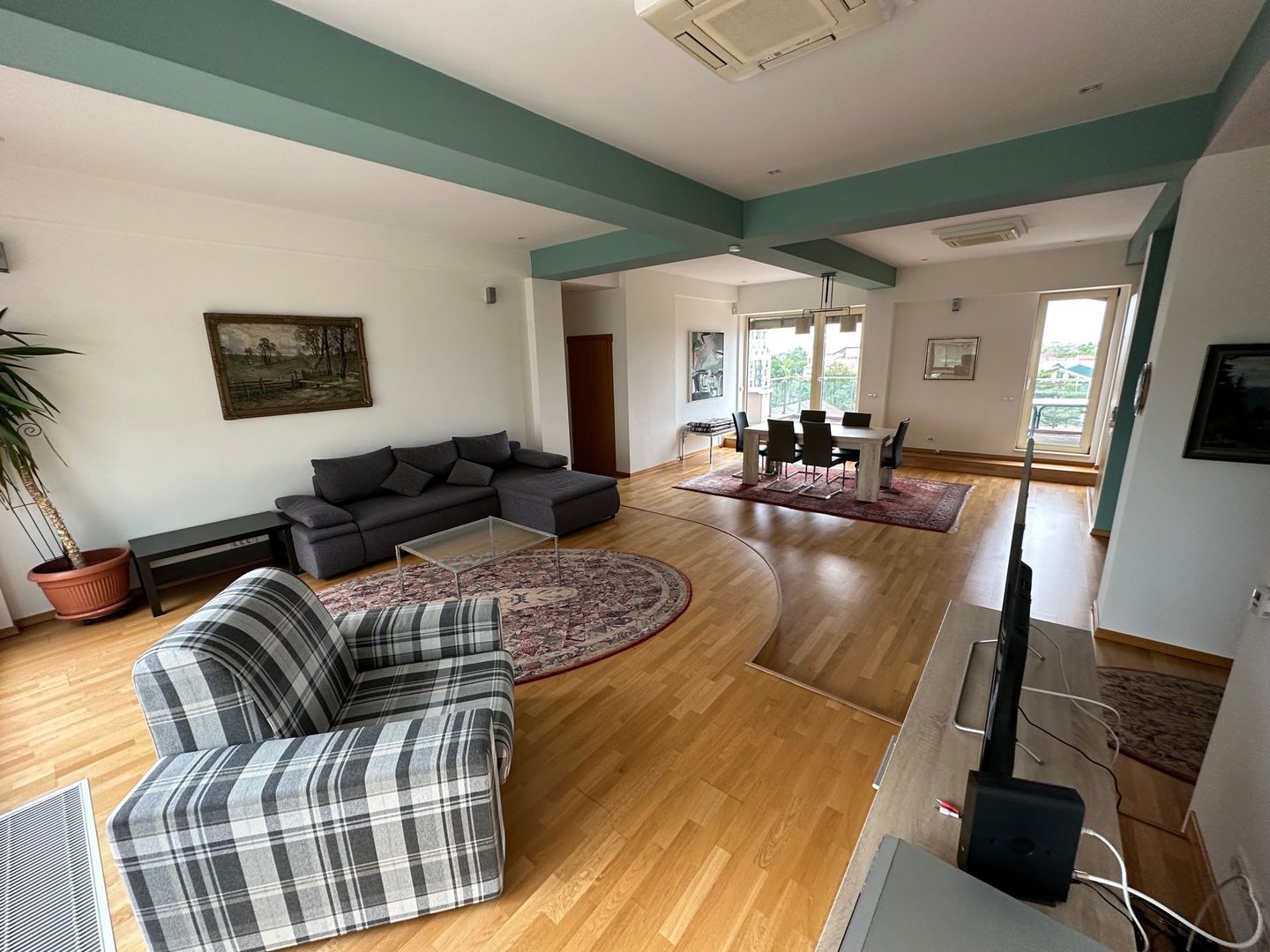 Luxury penthouse for rent close to the Center of Timisoara - Poză 2