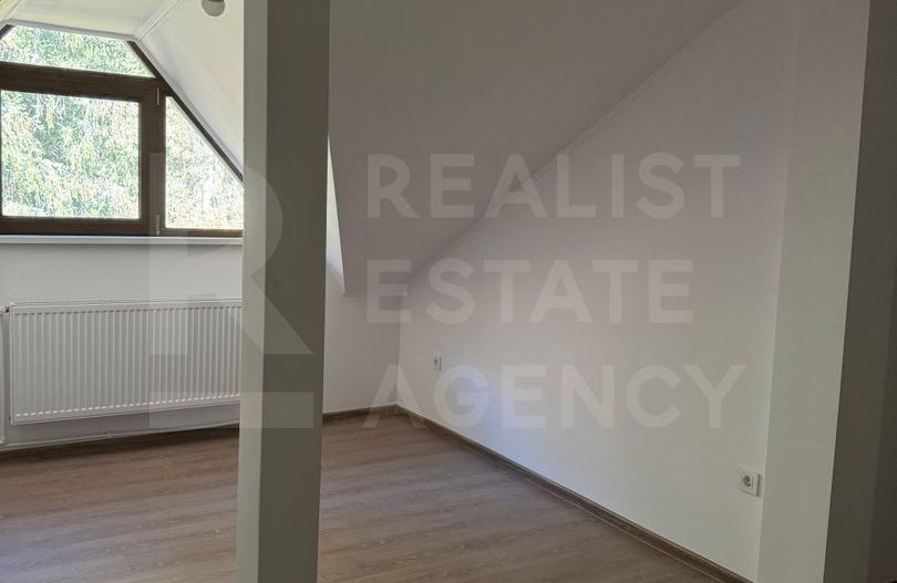 Apartament, 4 camere, Predeal, județul Brașov - Poză 8
