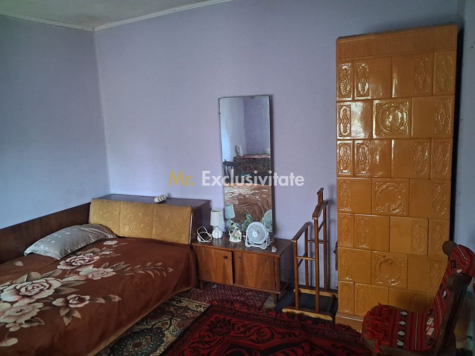 Casă tradițională cu teren generos – Borosteni, Peștișani, jud. Gorj - Poză 6