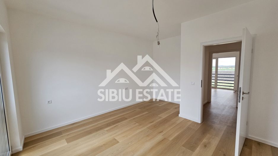 Casa 4 camere LA CHEIE mutare rapida - Poză 11