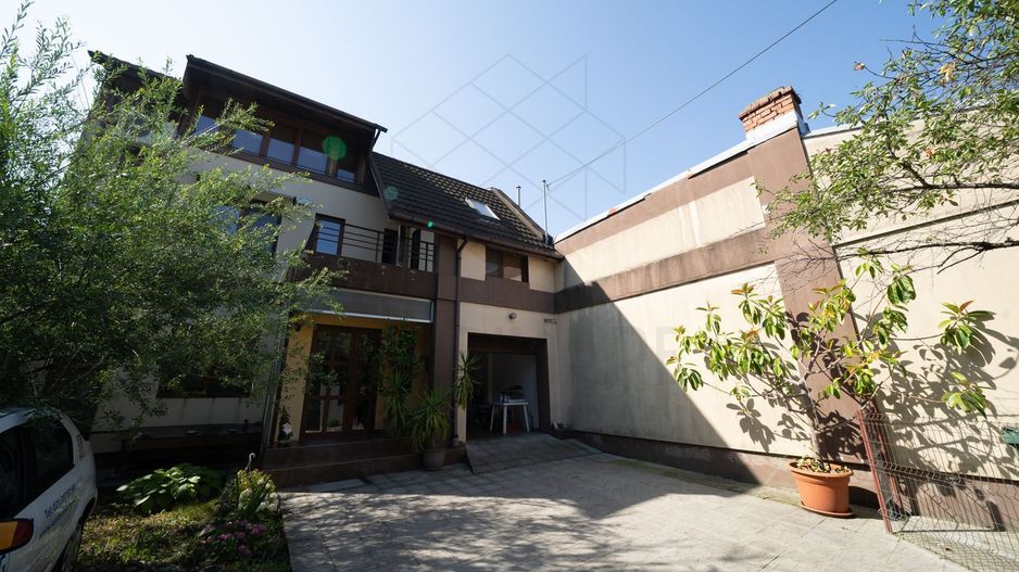 Casa spatioasa 515 mp langa metrou 1Mai - Poză 2