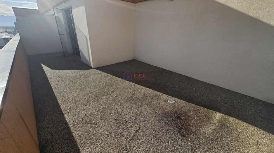 Penthouse Modern cu 3 camere si terasa, pe Doamna Stanca - Poză 12