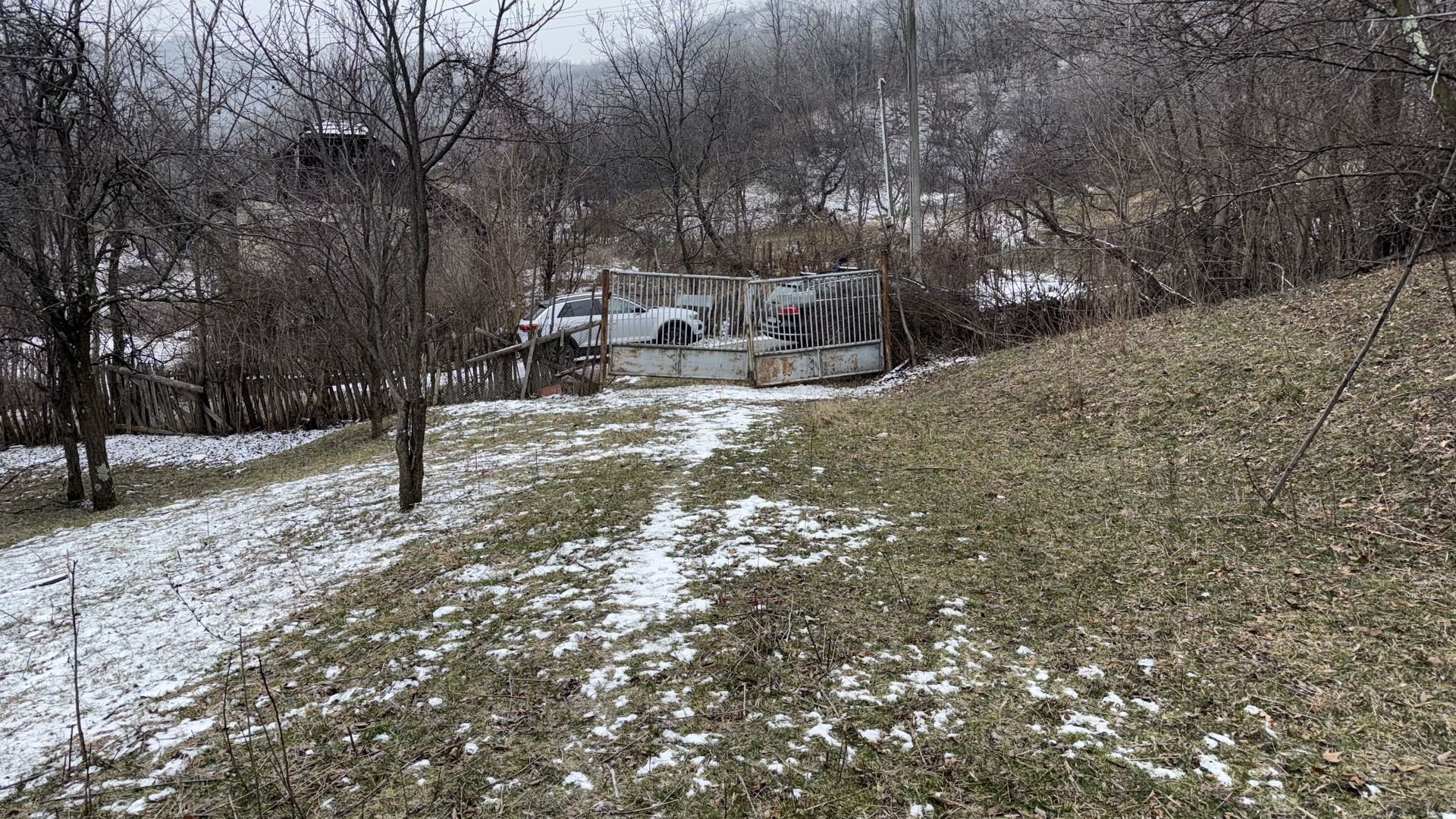 Teren 4652 mp cu izvor pe el, Lunca Mare, lângă păstrăvăria Doftana - Poză 3