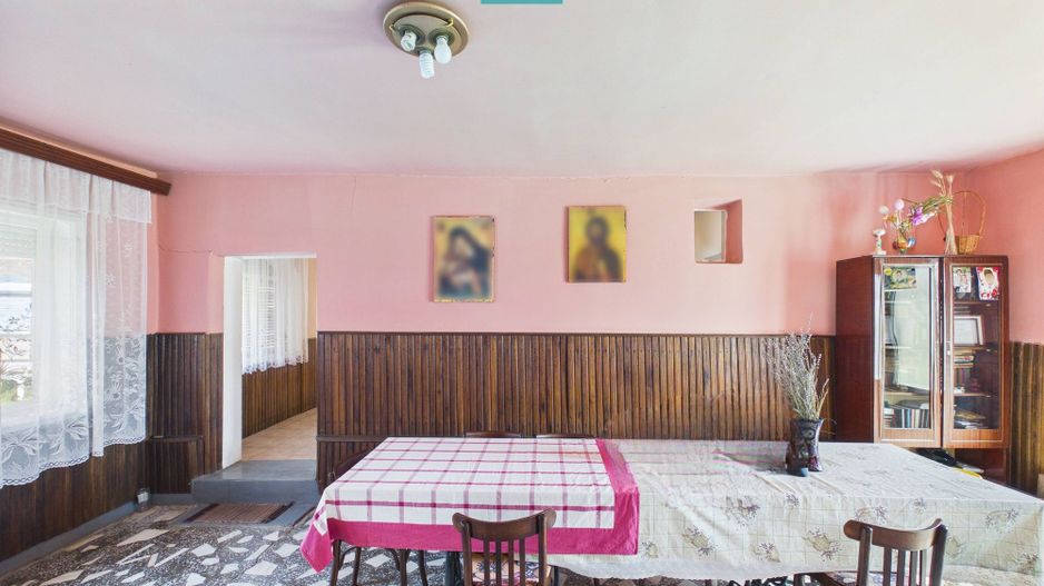 Casă solidă cu 5 camere in localitatea Almaș, Arad - Poză 19