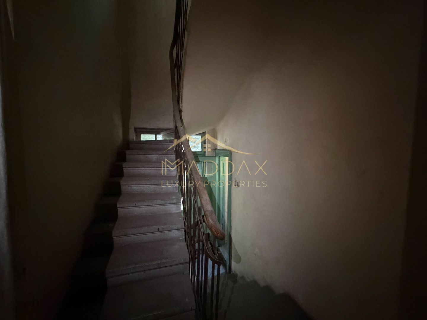 Vila cu 10 camere *540mp* // Zona Titulescu - Poză 17