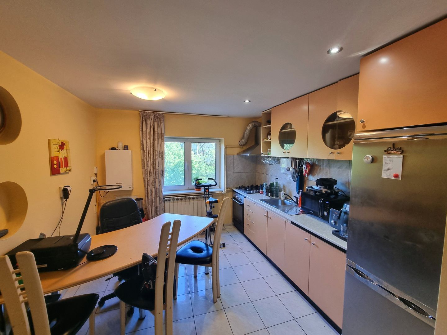 Apartament 3 camere, foarte spațios, et.2/8, zona Steaua, la cheie! - Poză 1