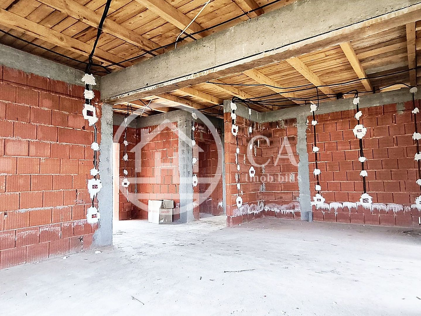 Casa de vanzare cu 4 camere in zona Santandrei, Oradea - Poză 9