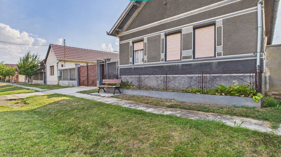 Casă cu 2 camere nou renovată cu anexă în Nădab - Schiță 7