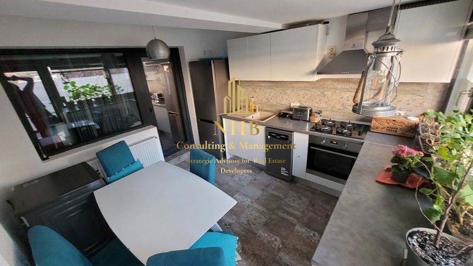 2 Camere Mosilor de Vanzare plus Curte - Poză 4