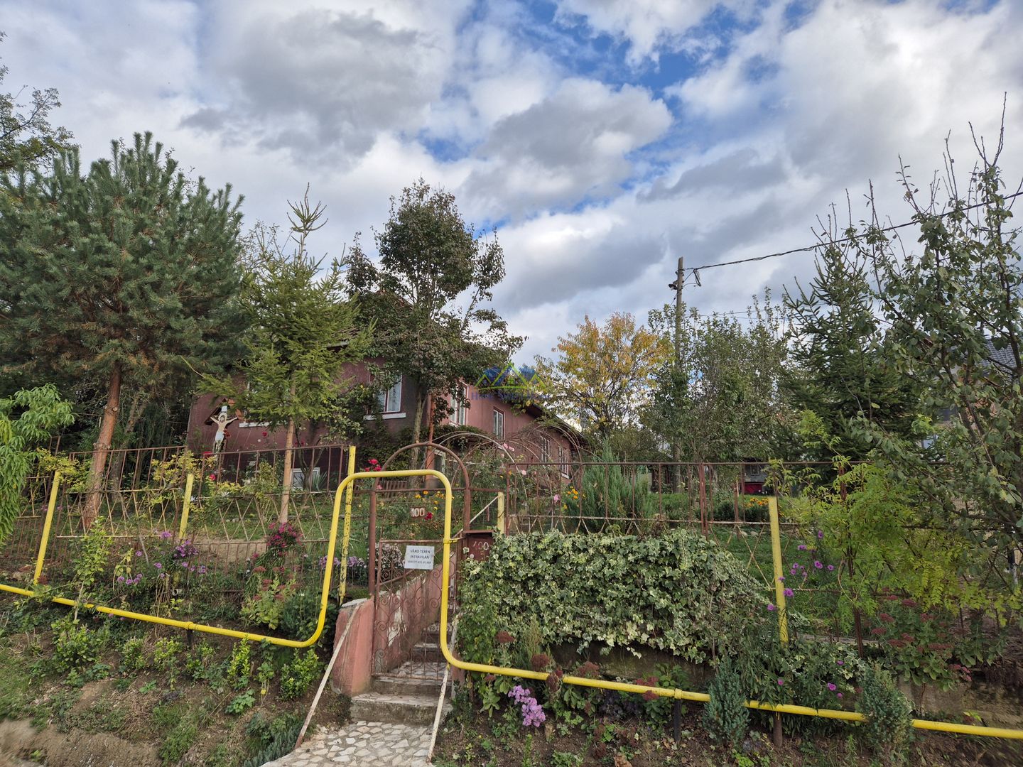 Vand casa 4 camere Buituri(Latureni), st-656 mp, accept schimb cu ap.! - Poză 1