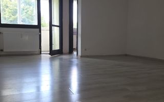 Garsoniera langa metrou Aparatorii Patriei Sector 4 - Poză 1