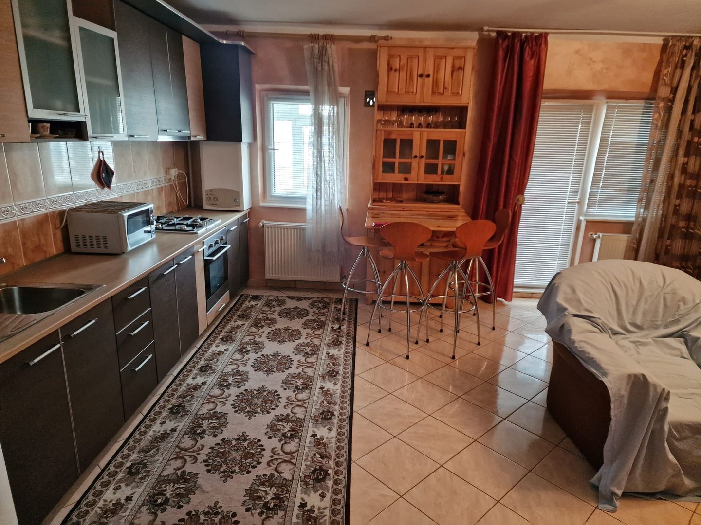 Apartament cu 3 camere de vânzare în zona Stefan cel Mare - Poză 3