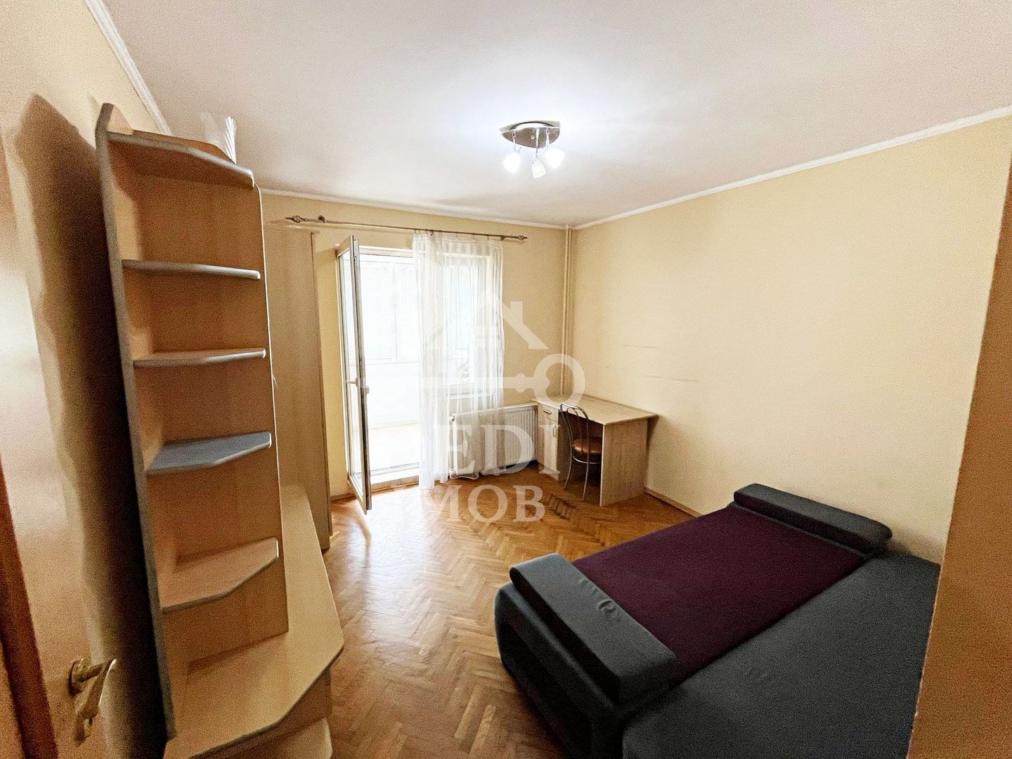 Apartament cu 4 camere de inchiriat, zona Cantemir, Oradea - Poză 7