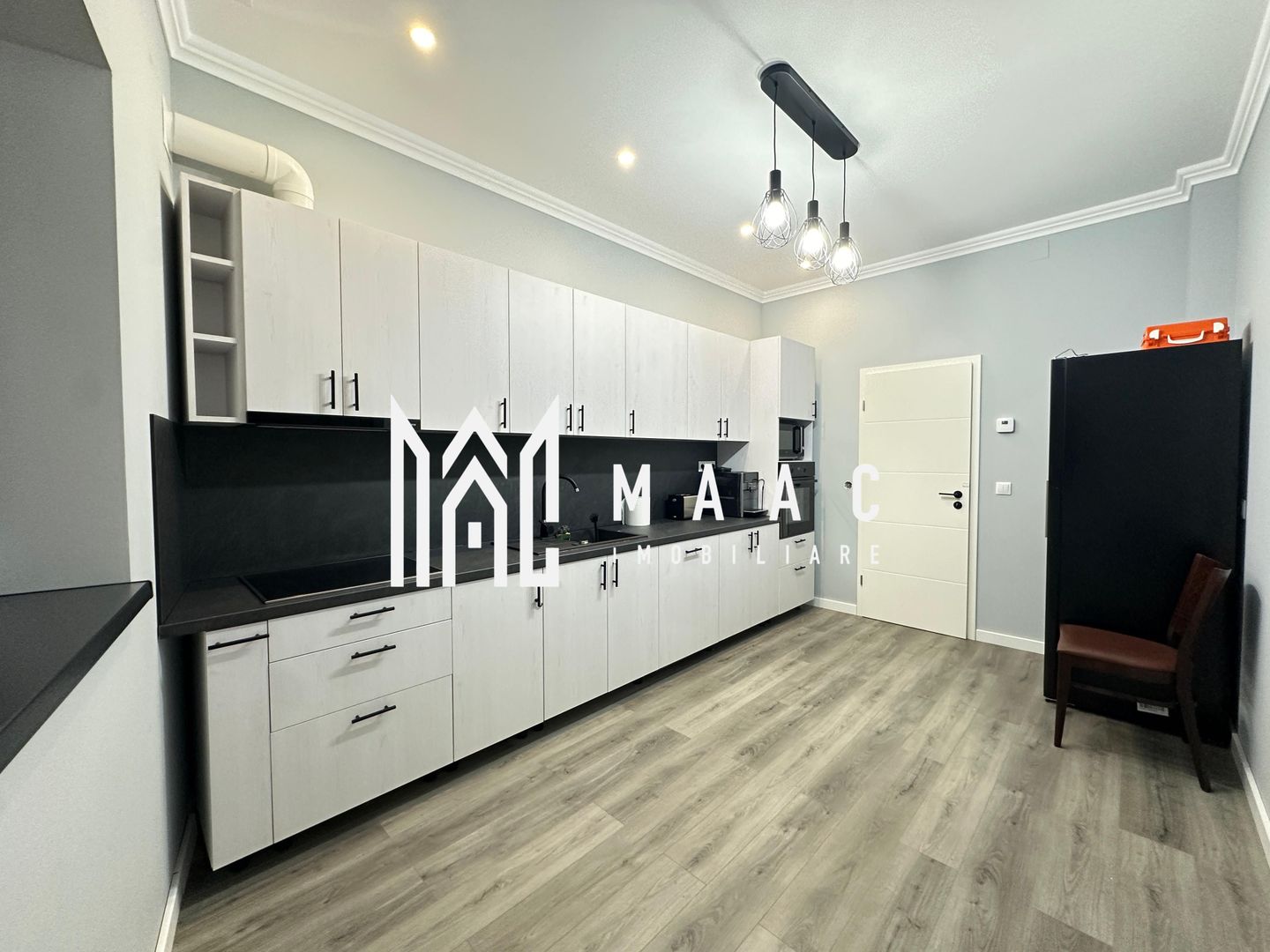 Casă 6 camere I 4 băi I 150mpu I Curte I Sebesu de Sus - Poză 3