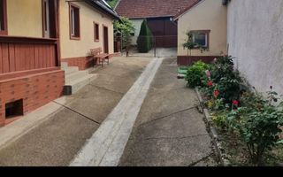 Casa Aciliu complect renovata si utilata teren 1500 mp - Poză 3
