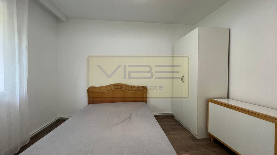 Apartament 2 dormitoare + living Podu Ros - Poză 3