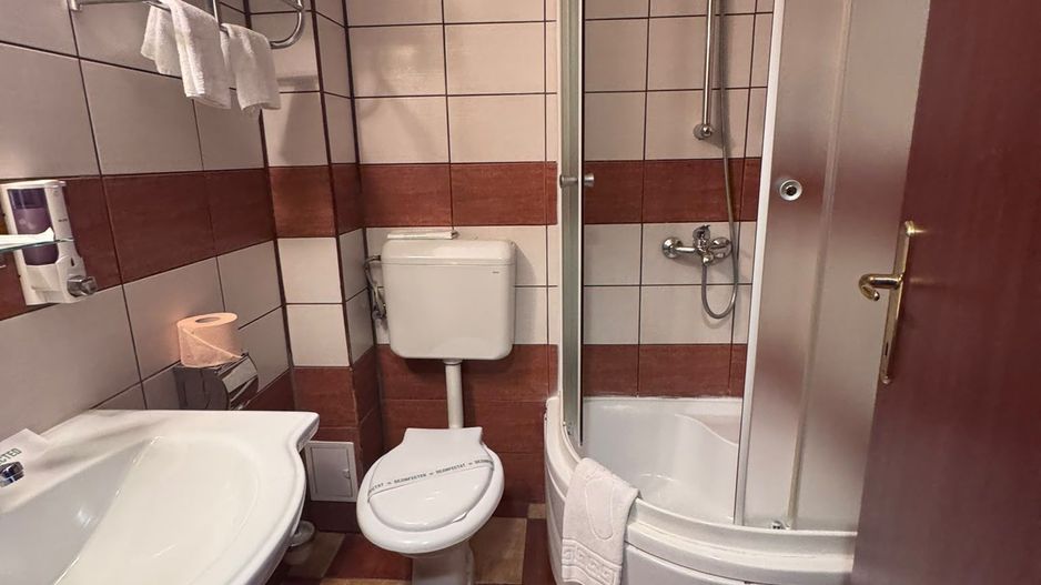 Hotel de vânzare – Strada Tineretului, Giurgiu - Poză 9