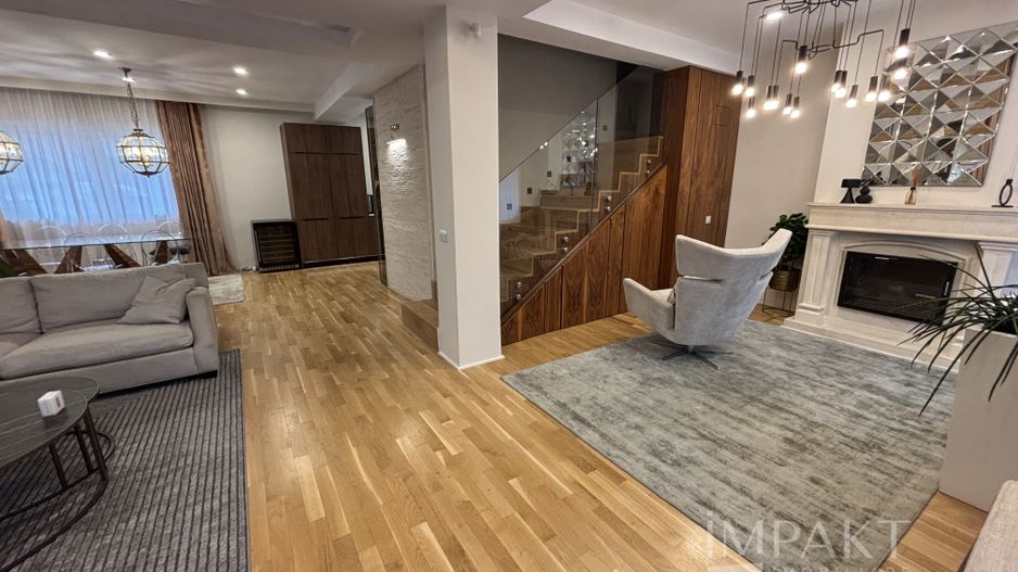 De închiriat vilă superbă Andrei Mureșanu - Poză 2