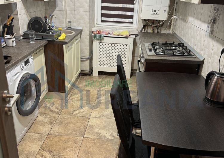 Camera libera in apartament cu 4 camere - Poză 6