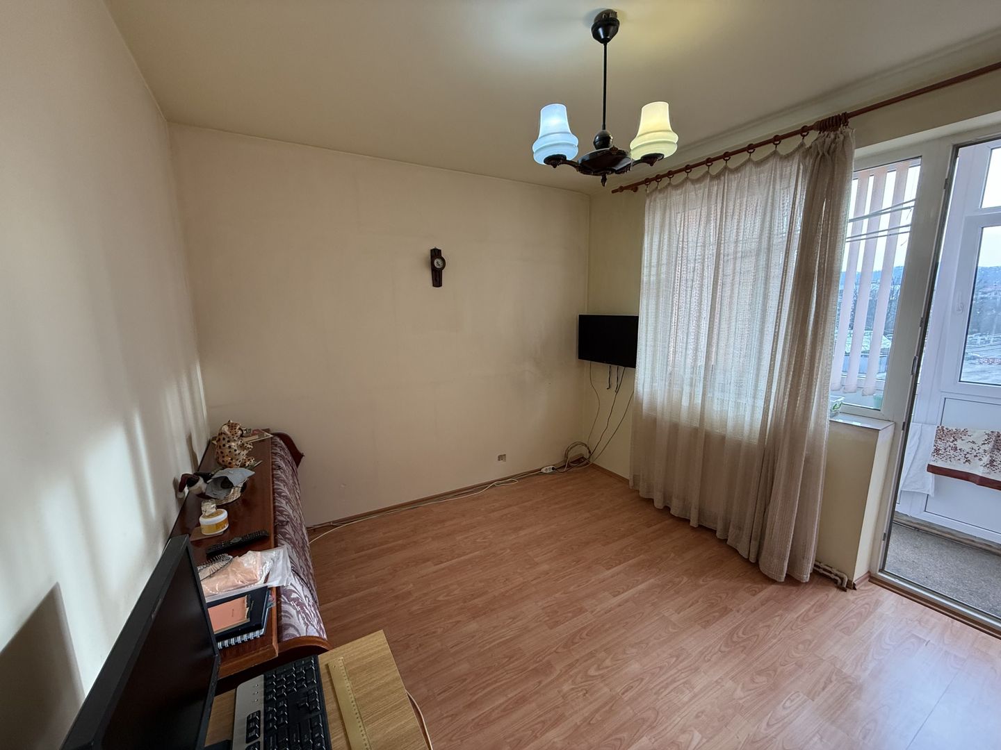 Apartament 3 camere 60 mp etaj 2 - Campina ,langa OMV - Poză 8