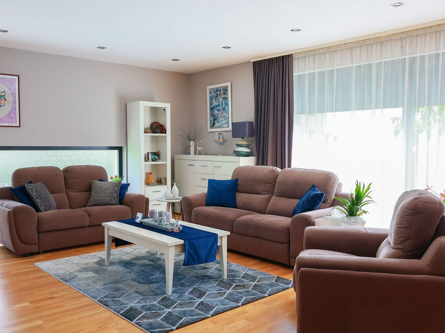 Vilă cu piscină, mobilată și utilată. Comision 0%. 410.000 Euro neg - Poză 10