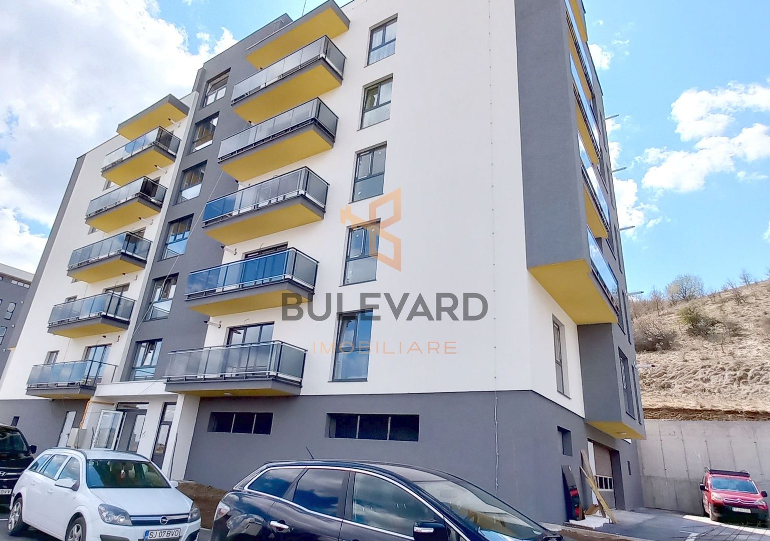 Apartament cu 2 camere,  zona strazii Urusagului! - Poză 1