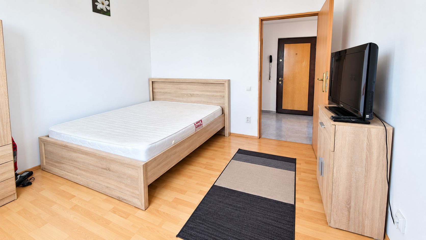Apartamentt 2 camere Dec 40 mp, Podul de Piatra 400 euro - Poză 1