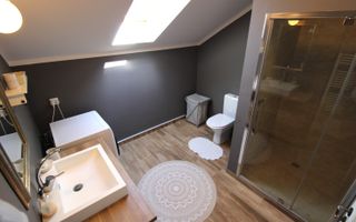 Duplex in stil scandinav, mobila de calitate, gradina si garaj. - Poză 34