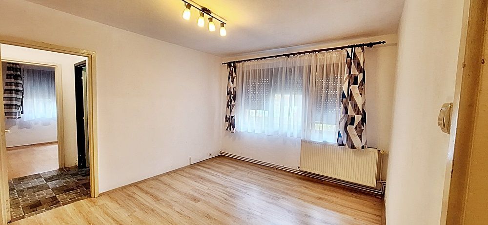 Zona Astra-Micsunica, apartament 2 camere, 49mp utili, 79900 euro - Poză 2