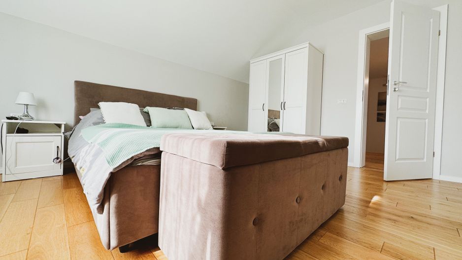 VANDUTA- Casuta din oras - de vanzare - 4 camere - NORD - Poză 17