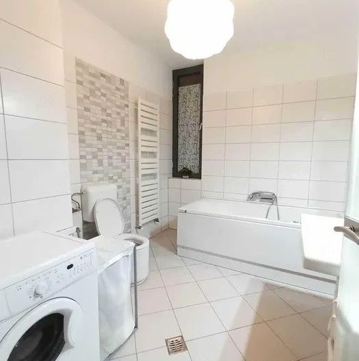 Apartament 3 camere Brancoveanu, la 5 min de metrou. Terasa. Parcare subterana. - Poză 3